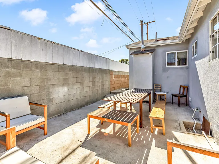 Arcturus Ave — Photo 25