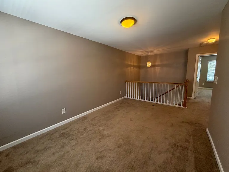 422 Delta Dr — Photo 17