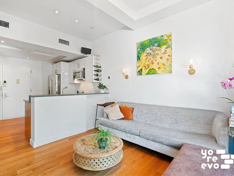 269 Kingsland Ave #2B — Photo 4