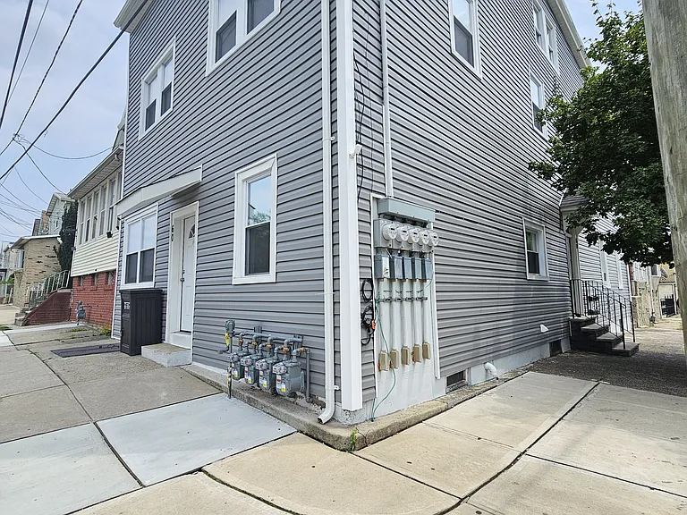 60 Lt Glenn Zamorski Dr #1R — Photo 1