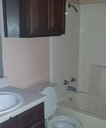 5th image of 762 E Warrior Trl APT C