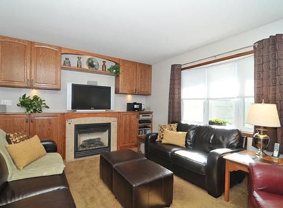 4th image of 4201 Teakwood Ct #4201