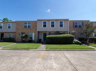 912 Park Meadow Dr, Beaumont, TX 77706