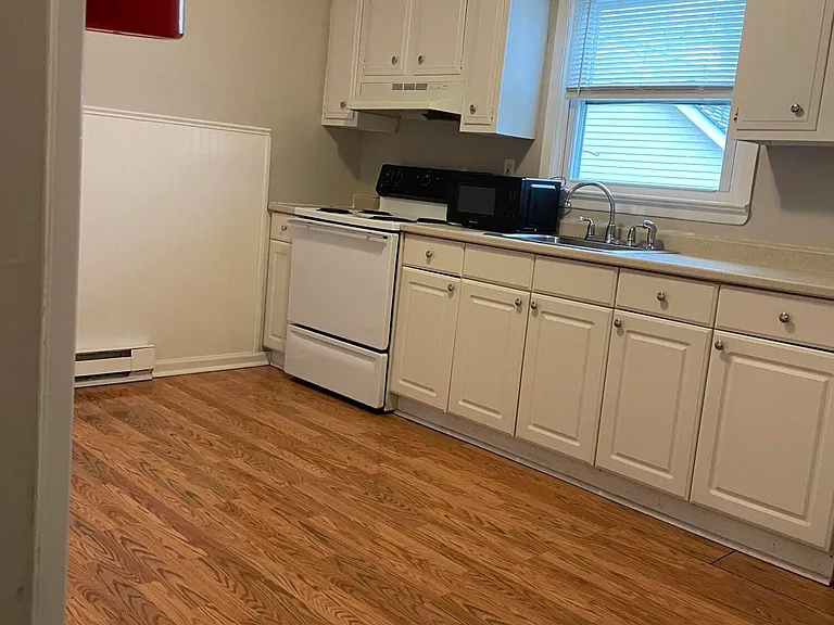 159 Port Monmouth Rd #2 — Photo 2