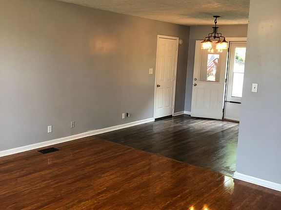 2nd image of 3435 Sandpiper Dr