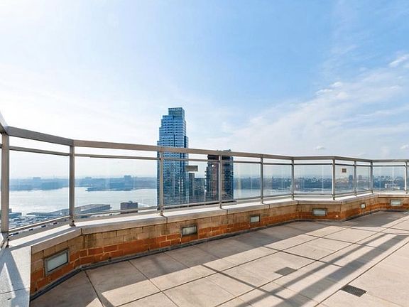 2nd image of 500 W 43rd St APT 20A