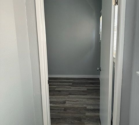 5th image of 927 Magnolia Ave #8A