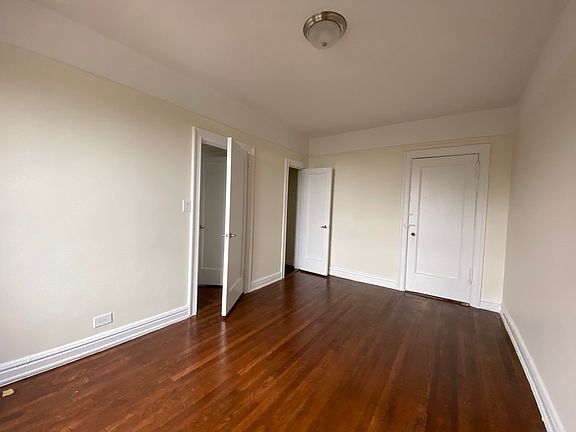 4th image of 83-20 Talbot St #34