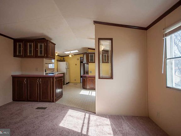 5th image of 30 Bristol Way #38557