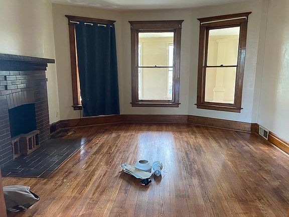 4th image of 433 Memorial Pkwy #2