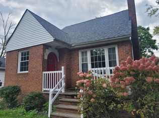 16812 Glenpark Ave, Cleveland, OH 44128
