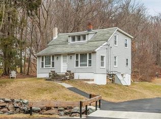 24 Ridge Rd, Highland Mills, NY 10930