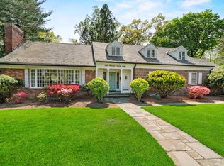 328 W Ridgewood Ave, Ridgewood, NJ 07450