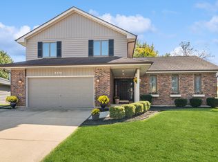 2370 Taliesin Dr, Aurora, IL