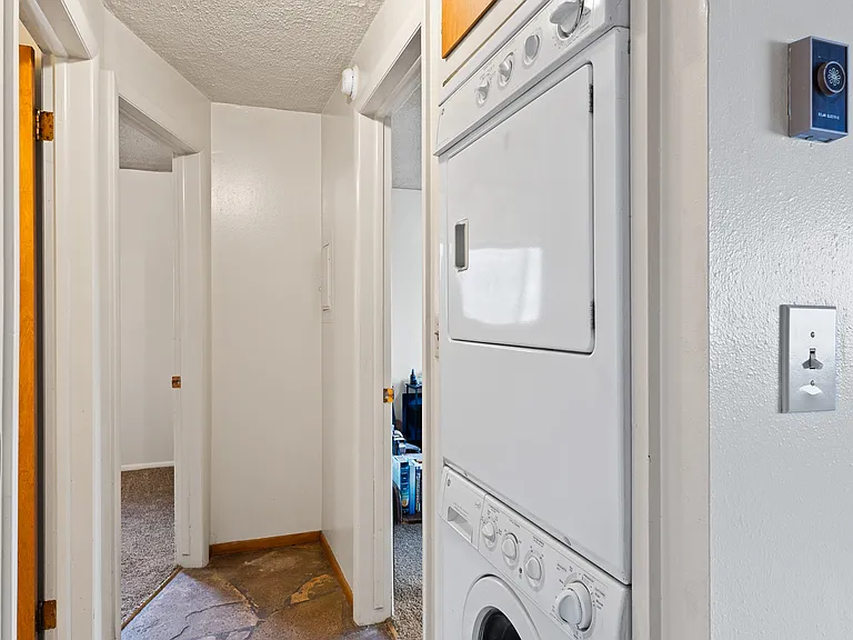 595 S Fisher Ave #1-8 — Photo 13