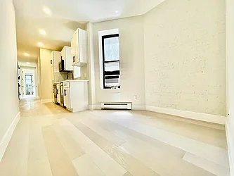 Rented by HOLTON REAL ESTATE INC.