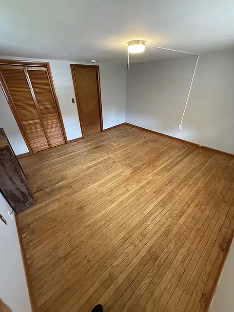 2 bed, 1.5 bath, 1200 sqft, $1,150 — Photo 2