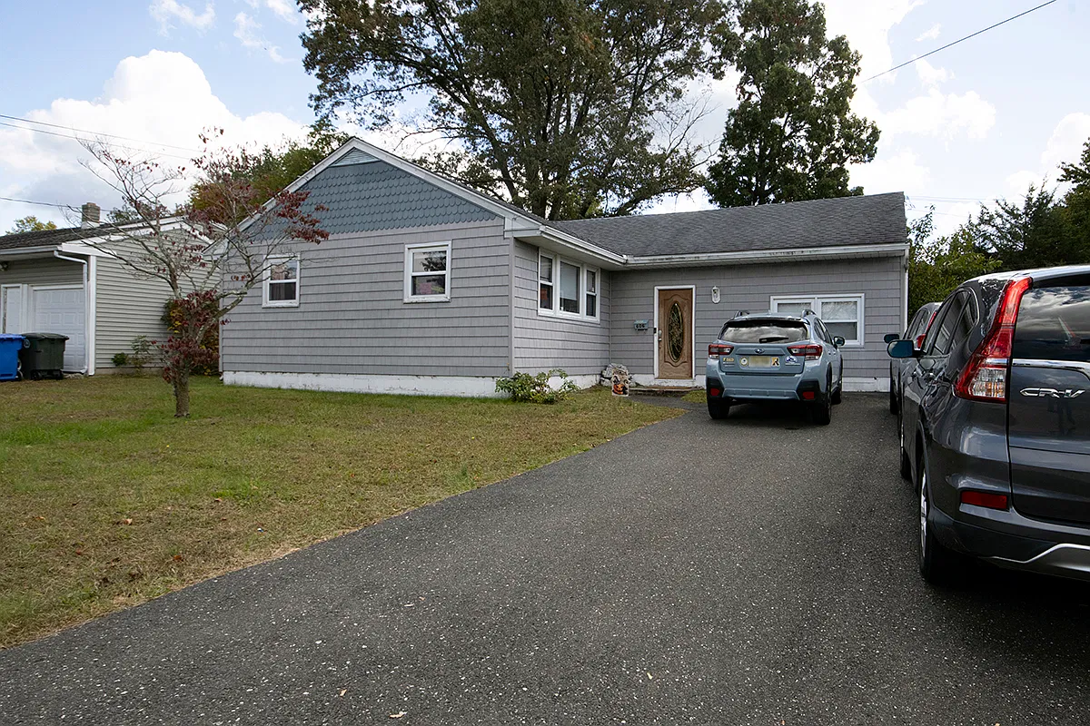 4 bed, 1.5 bath, 1554 sqft, $2,800 — Photo 1
