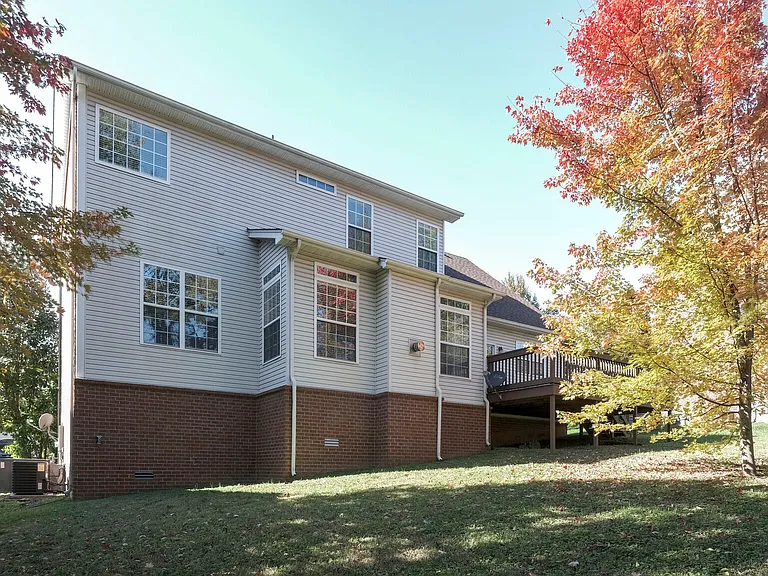 1812 Apple Ridge Cir — Photo 34