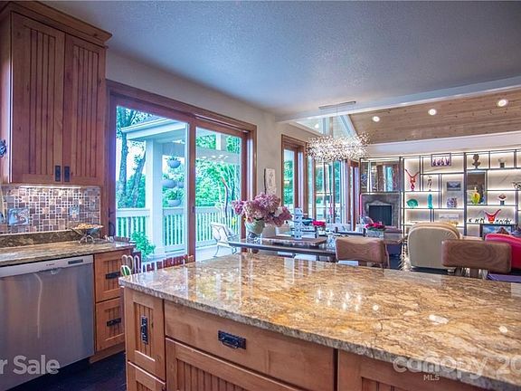 3rd image of 11-13 Mountainside Ln