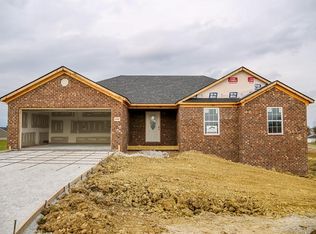169 Crossing View Dr, Berea, KY 40403