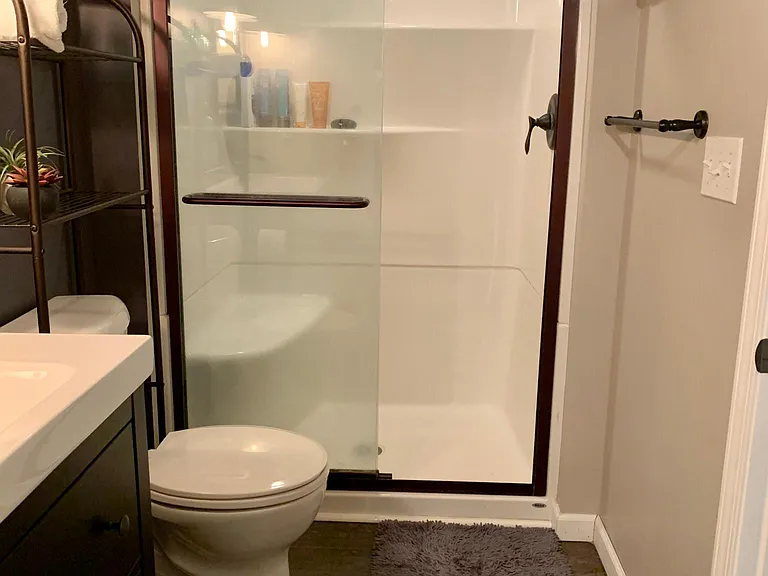 5128 Richmond Dr — Photo 17