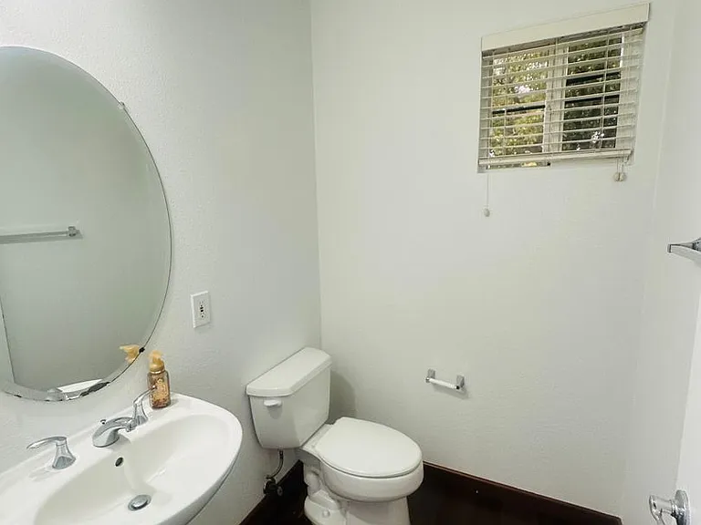 1009 Craftsman Dr — Photo 17