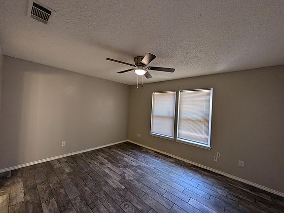 5th image of 604 Lost Springs Ct #C
