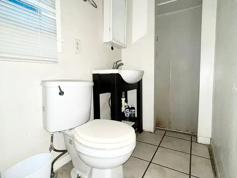 503 W Humphrey Ave — Photo 8