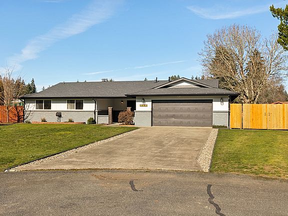 3rd image of 1301 Scenic Ct SE
