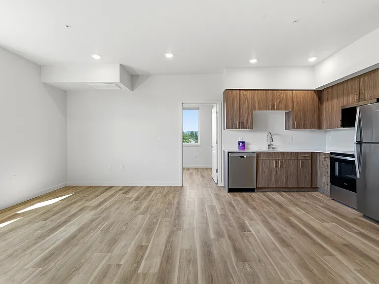 Evergreen Peak Apartments — Photo 55