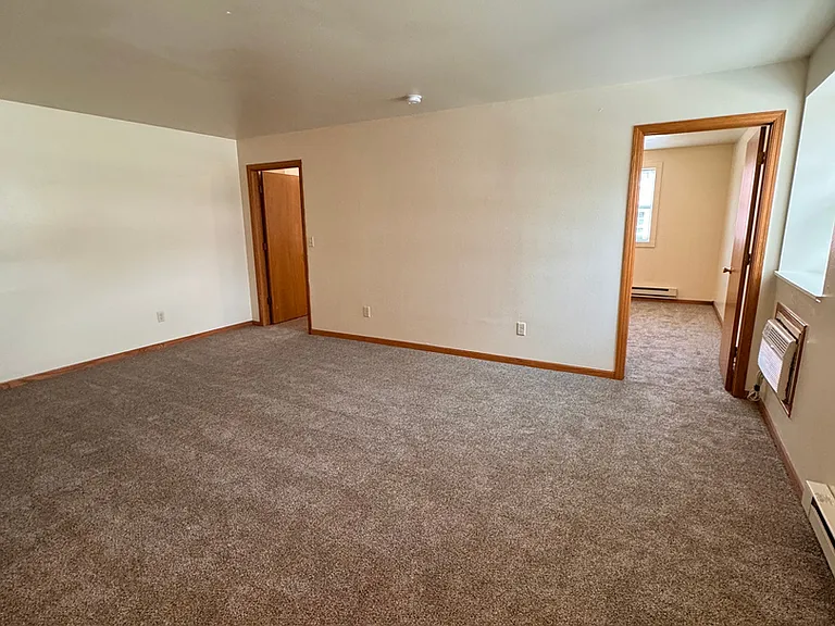122 Maine St — Photo 6