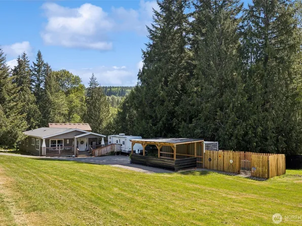 230 Home Town Drive, Kelso, WA 98626