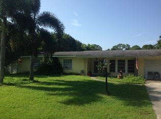 4624 E Lake Cir, Sarasota, FL 34232