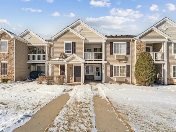 1613 Silverstone Dr #1613, Carpentersville, IL 60110