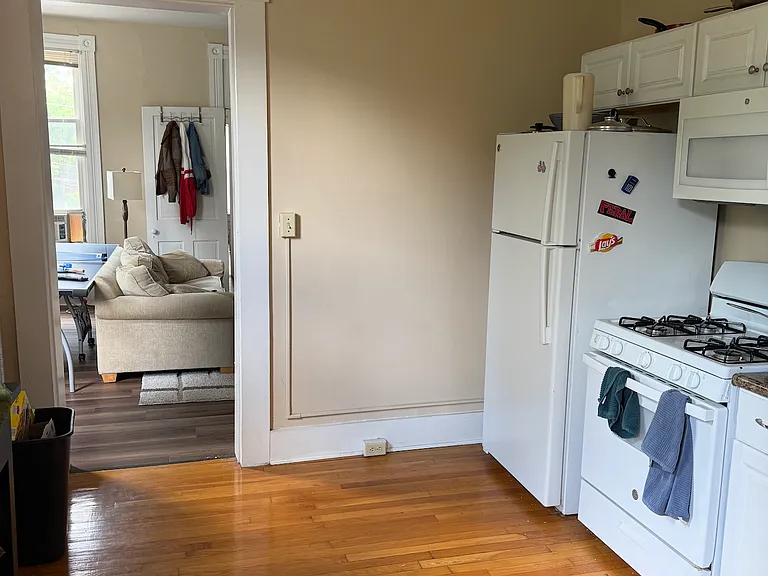 112 Lyon St #2 — Photo 6