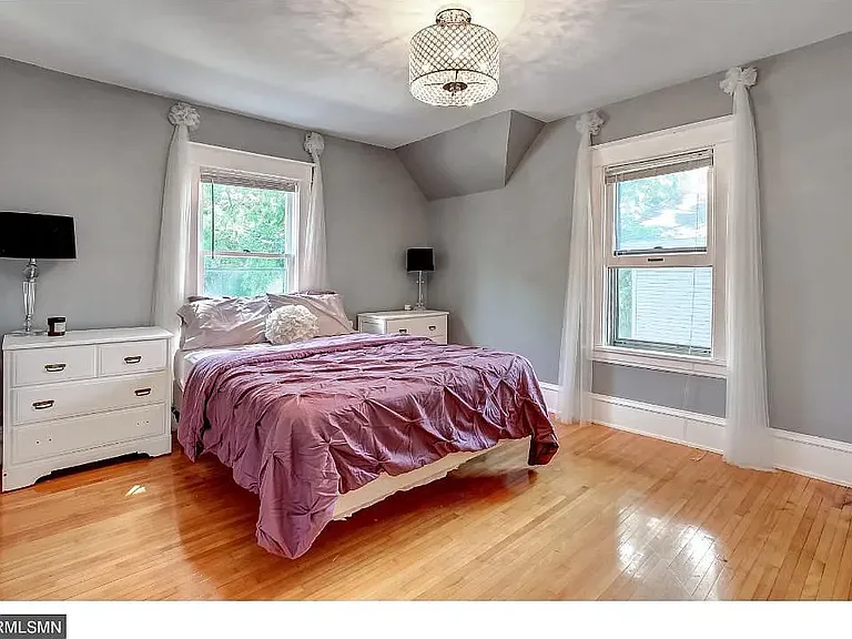 2911 Girard Ave N — Photo 14