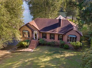 18 Blue Point Pl, Deltaville, VA 23043