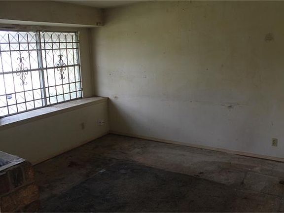 2nd image of 5631 Elm Springs Dr