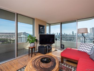 2825 S King St APT 1101, Honolulu, HI, 96826