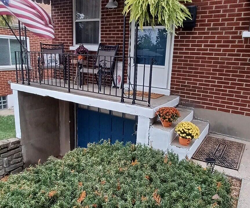 1st image of 131 Bramble Ave