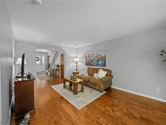 4th image of 1771 Rolling Hills Dr APT B