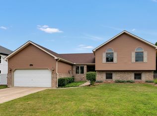 2923 Somme St, Joliet, IL 60435