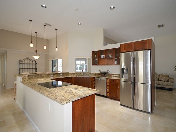 3rd image of 744 Heritage Way