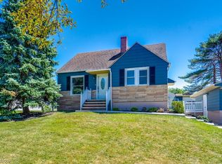 325 Evelyn Ave, Seven Hills, OH 44131