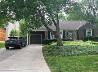 4100 Oxford Rd, Prairie Village, KS 66208