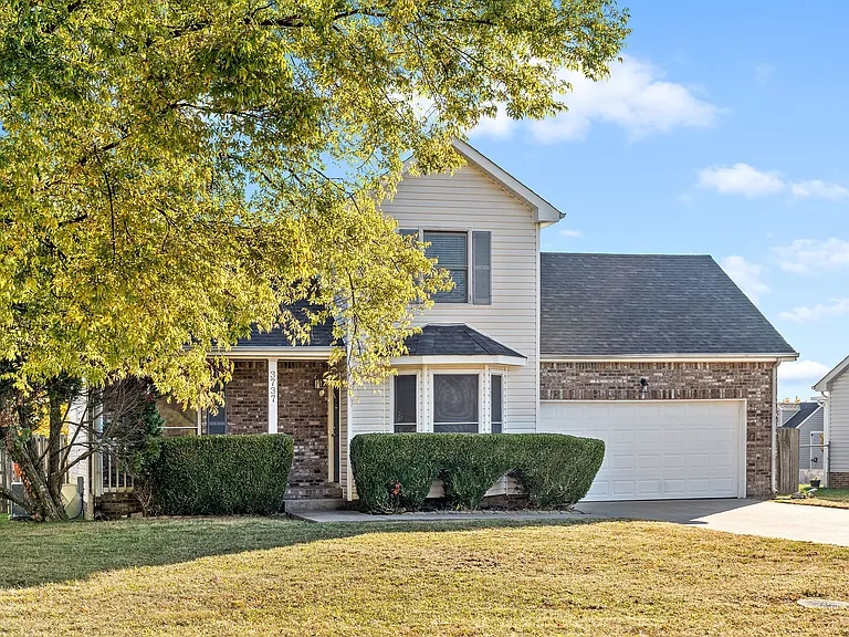 3737 Heather Dr — Photo 2