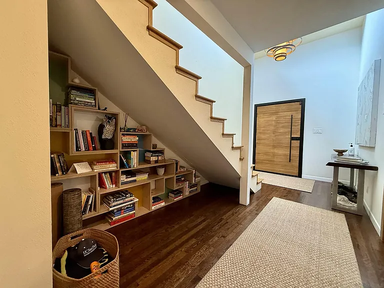 4221 Hill St — Photo 15