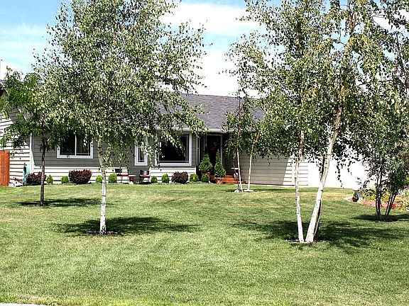 Large Landscaped Lot