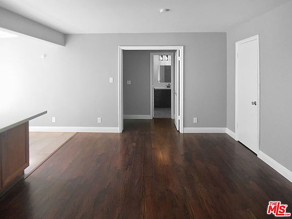 3rd image of 99 Streamwood